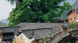 春暖花开，晴空万里，一只眼睛看这画面就是3D效果。