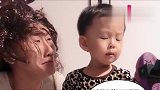 虎爸真是太烦人，能不能让宝宝好好唱一首歌，爸爸这造型吓坏了