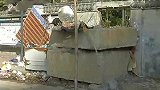 江西南昌：浇粪、堵门!相邻俩小区为了一扇门“狠招”尽出