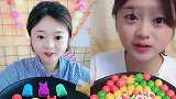 美女直播吃防弹衣巧克力，彩色西瓜泡泡糖，是我向往的生活