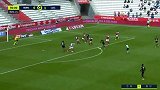 下半场补时第1分钟里尔球员亚兹奇射门 - 打偏