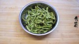 夜市上卖的毛豆脆嫩碧绿还入味，原来是这么做的
