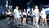 女团：韩国情歌女王，街头现场表演，精彩献唱