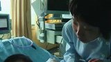 小女孩生病被抛弃，遗愿只想吃旺旺雪饼