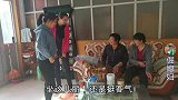 妹妹给姐姐送粗布床单，临走时给妹妹拿了一兜啥？相亲相爱一家人