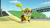 汪汪队：小力太谦虚了，说自己不会堆沙堡，分分钟做好推土机