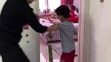 这小子也太淘气了，呵呵