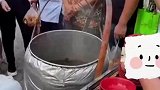 大哥你这俩调料打算传下一代吗
