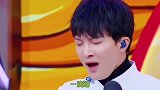 周深演唱《左手指月》仿佛奔向云端，又仿佛置身仙境一样