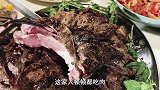 父母从不买肉，但家里却顿顿吃肉，经典惊悚电影《吃人爸妈》