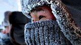-40℃，中俄边境民警踏雪巡逻 眉毛、帽子挂满白霜