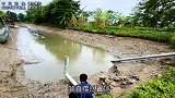 1500承包一口野塘，抽光之后各种大鱼抓到手软
