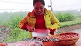 黄焖鸡这样吃才叫爽，胖妹1人吃1大盘，配米饭一拌，别提多香了