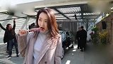看王鸥吃冰糖葫芦，一下子暴露了女的通病！