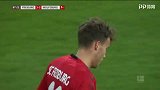 第87分钟弗赖堡球员瓦尔德施密特进球 弗赖堡3-3沃尔夫斯堡