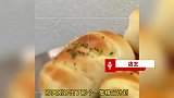 面包店赠试吃吐司块被顾客差评：跟你们店也不是朋友，别赠