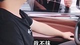 最近好多人说豆芽儿是戏精转世，来了来了，豆芽儿又来拼演技