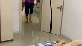 搞笑一家人：逗逗老公，结果自己却懵了