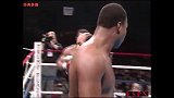 重温拳坛经典三十一年前的今天，泰森重拳KO霍姆斯强势卫冕