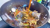 这道蘑菇做的菜成本不到8元，做法简单，味道鲜美特别下饭