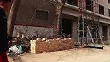农村大哥去看望董事长妹妹，却被员工羞辱讹钱，董事长来后他蒙啦