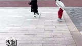 无奈，帅哥怎么走了呢