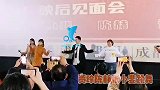张小斐贾玲陈赫热舞却跳出三种风格，小斐舞姿性感，陈赫贾玲划水