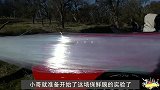 1000层保鲜膜的硬度有多强？将车子与手机绑起来，结果意外了