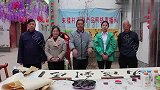 4月1日，白雪文化传媒电商启动仪式上，大衣哥签名字画遭疯抢