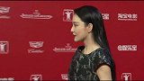 张馨予现身机场，网友这种美谁能享受的来