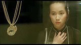 神奇两女侠：她喜欢用自己赚钱买的东西，这样穿在身上会很自豪