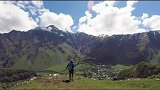 格鲁吉亚，被山脉环绕的国度，美景不可胜数