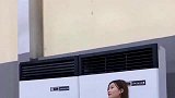 有个强壮的男友是什么体验小姐姐在他身边太小鸟依人了！