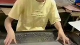 看看小姐姐是如何筛选钻石的，这速度也太快了吧