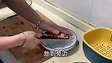 每次只要炒这道肉末咸菜，怎会觉得家里米饭煮少了，有同感吗？