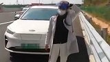 高速走错路竟调头逆行 女司机被抓后狡辩：逆行90公里就到了