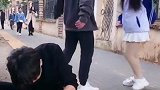 尊重每个职业，尊重每一个在努力的人