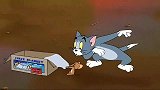 猫和老鼠：汤姆在火星上没有食物，竟学会了钻木取火