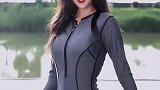 听说你们喜欢泡在水里的女孩子？