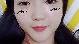 嗯，没涂口红，我没记错我有恶魔大嘴