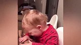 笑口常开可能只有宝宝能做到了,看他们无忧无虑的样子,羡慕了!