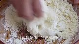 一碗面粉两个土豆，这么多年还是第一次见，松软多吃像面包，解馋