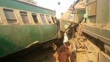 巴基斯坦两辆火车相撞脱轨 至少10人死亡85人受伤