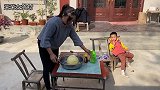 柚子皮别浪费了，媳妇把它做成柚子茶、柚子糖，非常好吃