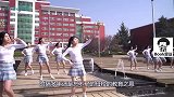 爆笑：多年过后还是不能忘掉母校啊