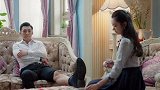 小伙看出大小姐心情不好，找借口要带她出门逛逛