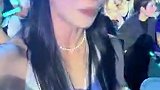 女篮球员王思雨追星周杰伦 贴脸自拍+献唱