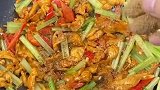 鸡胸肉这样炒，比牛肉还好吃，隔壁媳妇看得垂涎欲滴
