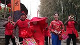喜庆的唢呐吹起来，叮咚的锣鼓敲起来！这个沂蒙传统婚嫁习俗表演原汁原味！