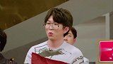 华晨宇被刘柏辛奇袭，谁能获胜两人票数差距悬殊，全场惊呆！